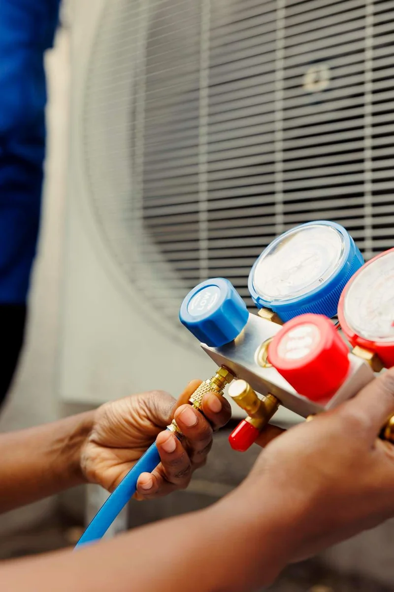 Manómetros de un equipo de climatización